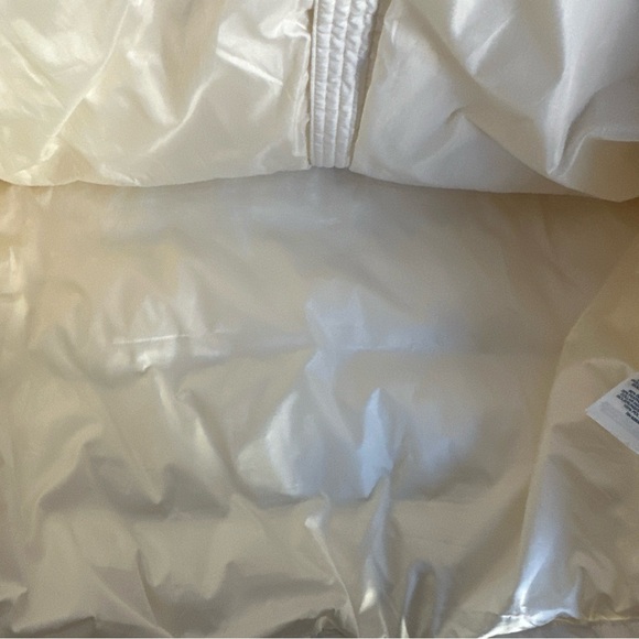 Lands End Womens M (10-12) Cream Puffer 80% Down Jacket Coat Zip Outdoor - Picture 7 of 7